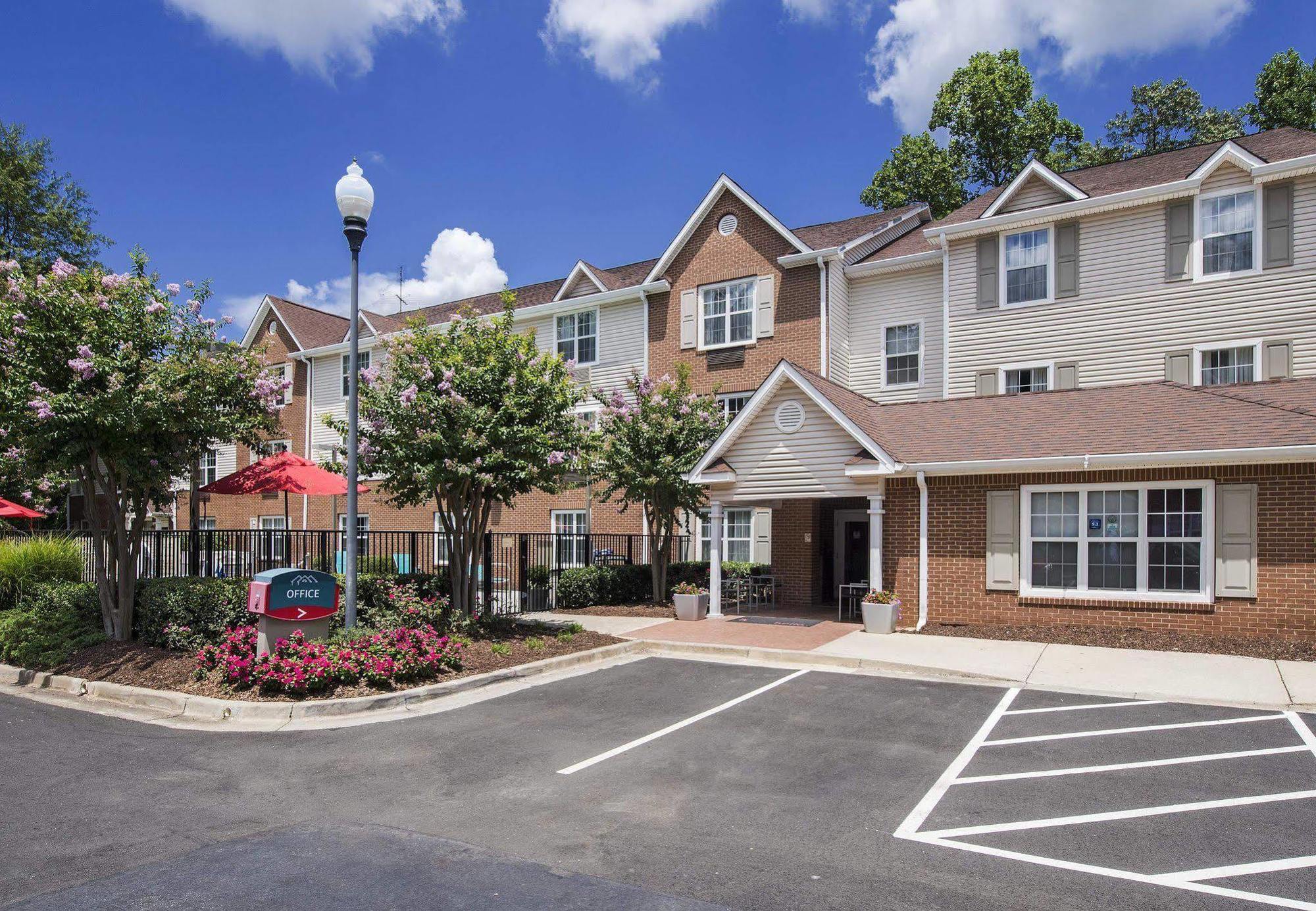 Towneplace Suites By Marriott Atlanta Kennesaw Exterior foto